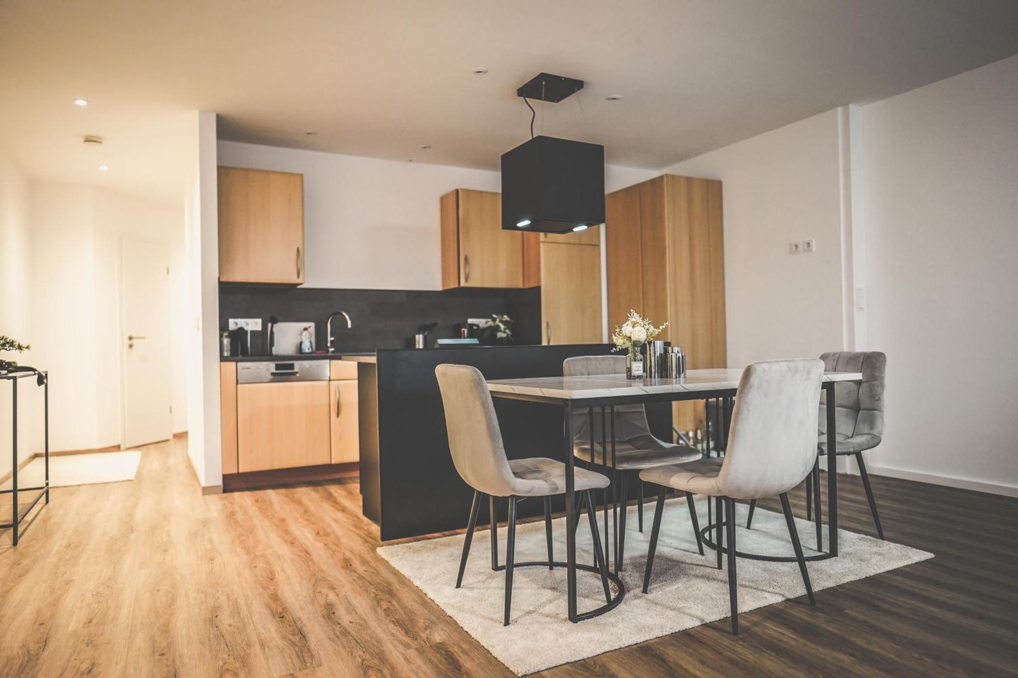Moderne Mit Kochinsel In Zentral Ruhig Und Netflix - Erstbezug Wehome Komfort Apartment
